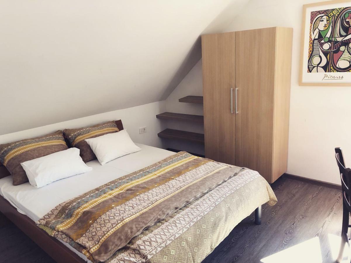 Apartment And Rooms Maraton ครานสกา โกรา ภายนอก รูปภาพ